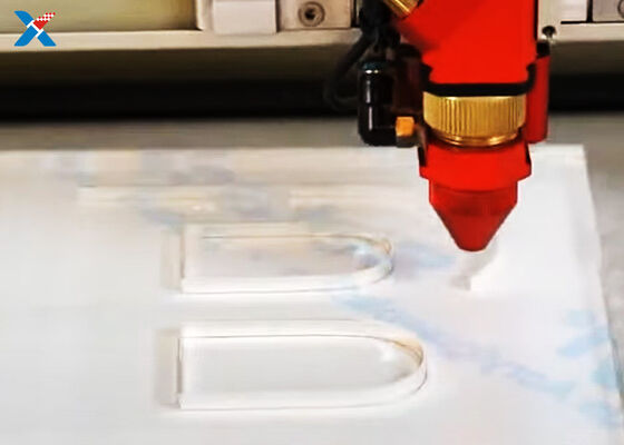 rõ ràng 2mm Cắt tùy chỉnh Tấm acrylic Trang trí tường gương Perspex